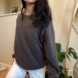 Tilly’s Essentials Washed Boyfriend Sweatshirt